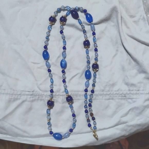 Blue beaded necklace - Picture 1 of 1